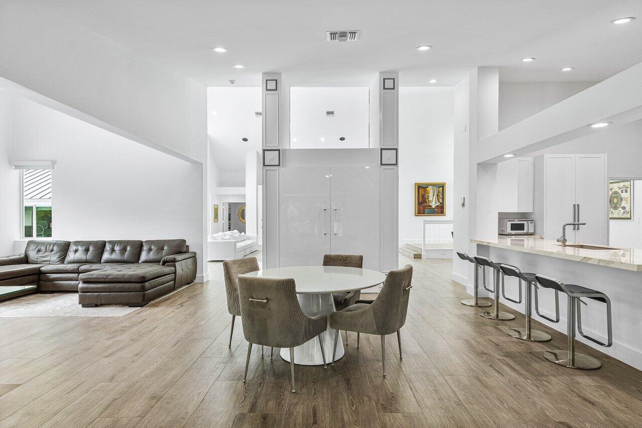 4564 Bocaire Boulevard Boca Raton, FL 33487 - Photo 20 of 64 kitchen casual eating family room