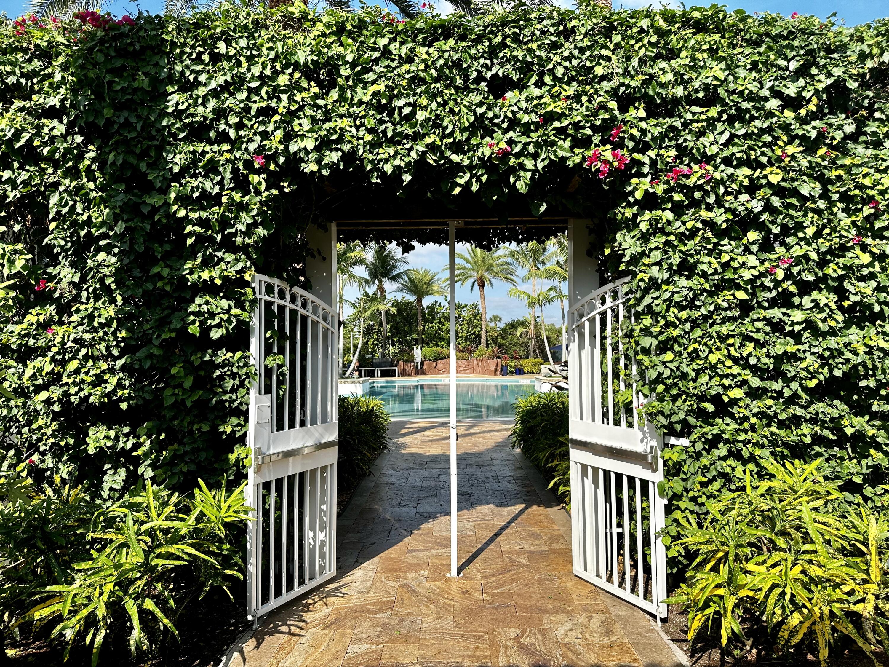 4564 Bocaire Boulevard Boca Raton, FL 33487 - Photo 53 of 64 bocaire pool entry