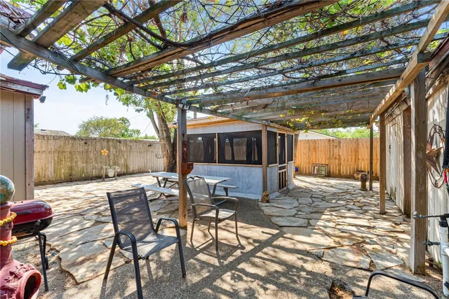 $300,000 | 1302 Aswan Drive, Corpus Christi, TX 78412