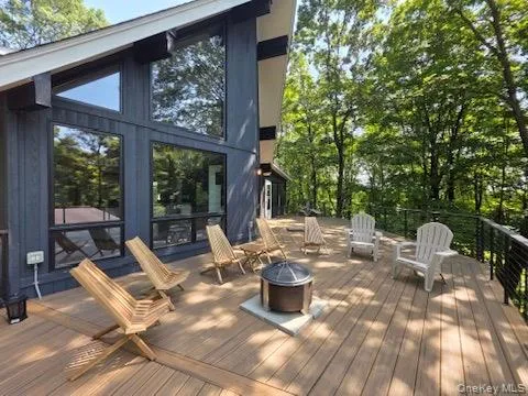 $830,000 | 54 Miller Hill Woods Court, Carmel, NY 10512