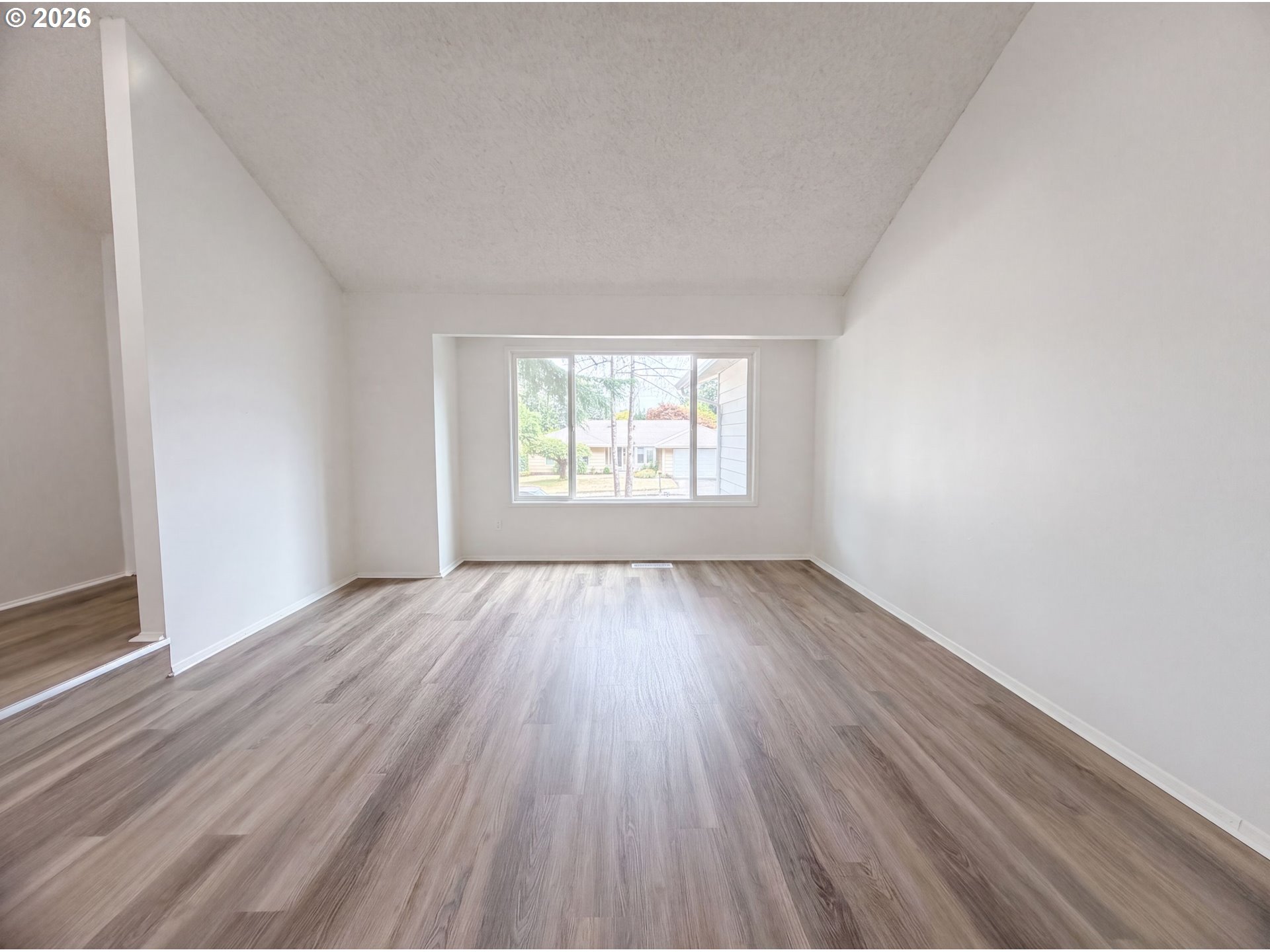 3755 Southwest 4th Street Gresham, OR 97030 - Photo 11 of 16