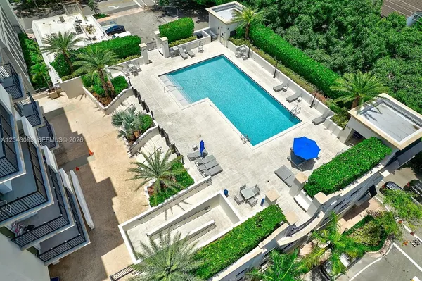 $565,000 | 4100 Salzedo Street, Unit 502, Coral Gables, FL 33146