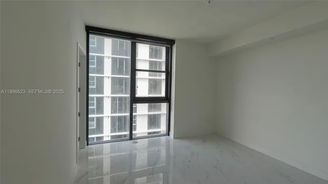 $3,399,000 | 700 Northeast 24th Street, Unit 4401, Miami, FL 33137