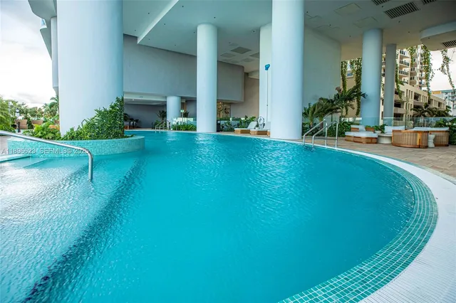 $3,399,000 | 700 Northeast 24th Street, Unit 4401, Miami, FL 33137