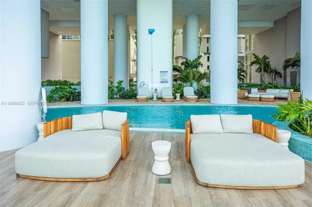 $3,399,000 | 700 Northeast 24th Street, Unit 4401, Miami, FL 33137