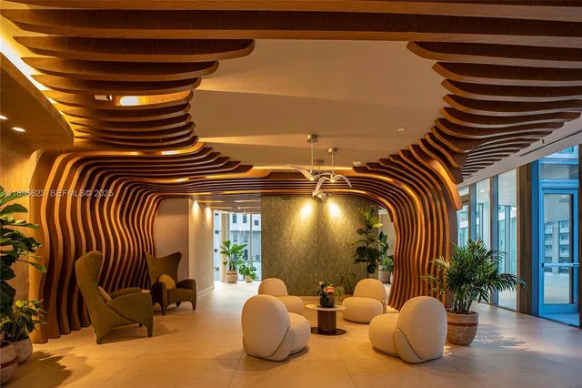 $3,399,000 | 700 Northeast 24th Street, Unit 4401, Miami, FL 33137