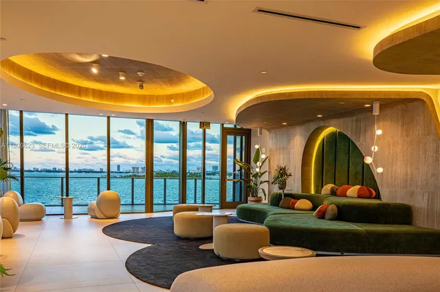 $3,399,000 | 700 Northeast 24th Street, Unit 4401, Miami, FL 33137