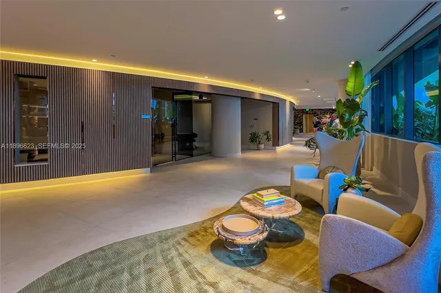 $3,399,000 | 700 Northeast 24th Street, Unit 4401, Miami, FL 33137