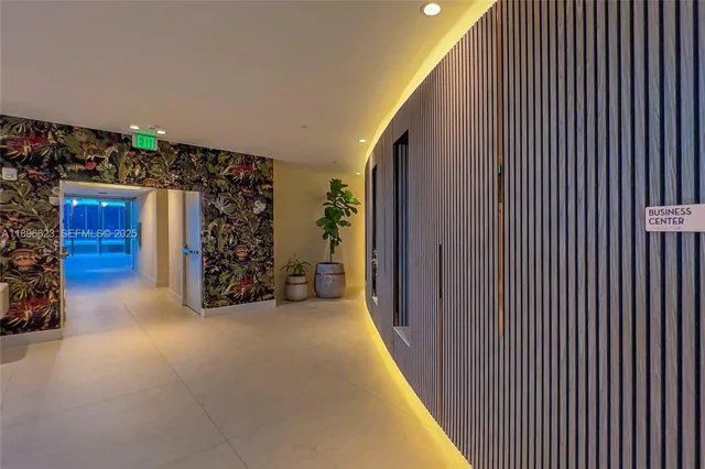 $3,399,000 | 700 Northeast 24th Street, Unit 4401, Miami, FL 33137