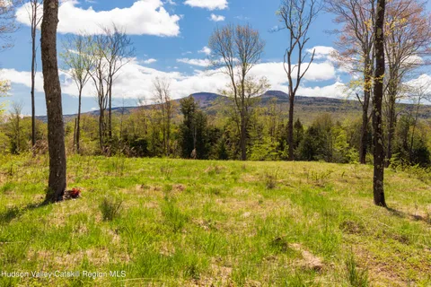 $275,000 | 1 Legg Road, Haines Falls, NY 12436