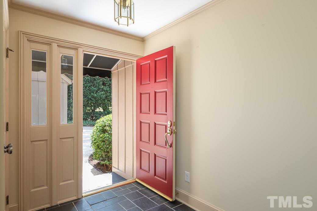 3424 Huckabay Circle Raleigh, NC 27612 - Photo 3 of 26 Gallery Image 3