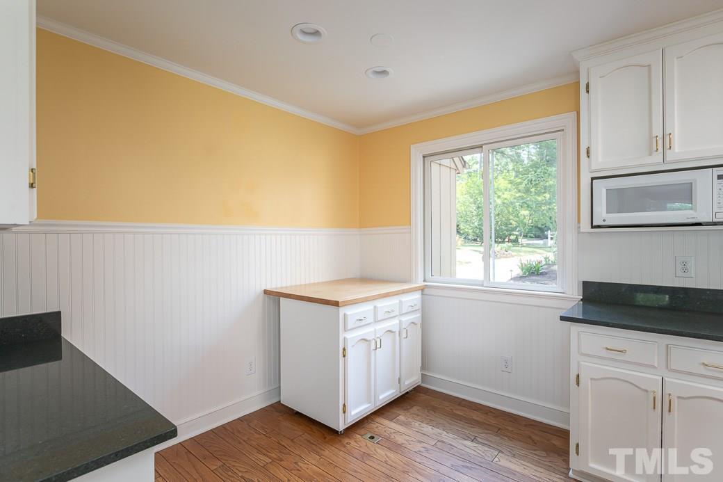 3424 Huckabay Circle Raleigh, NC 27612 - Photo 5 of 26 Gallery Image 5