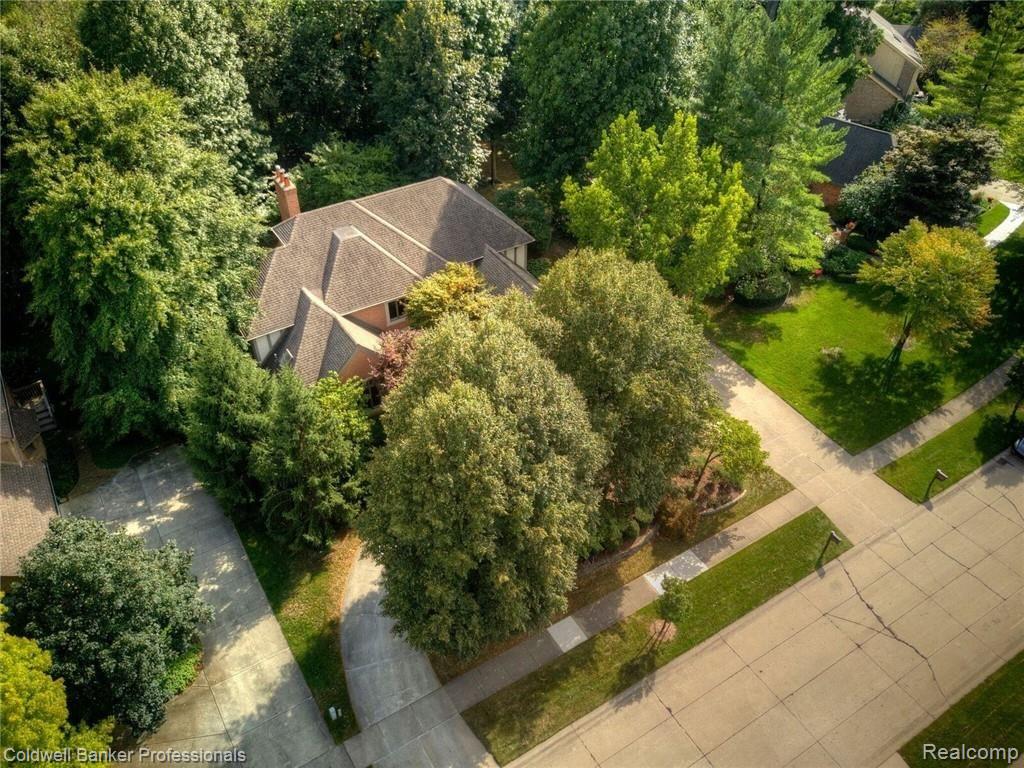 4780 Rivers Edge Drive Troy, MI 48098 - Photo 50 of 53 4780 - Exterior - Elegant Hip Roof Design.jpeg