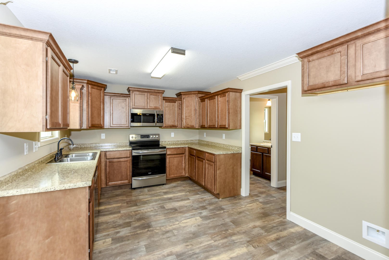 5037 Gregory Road Greenback, TN 37742 - Photo 9 of 39 Gallery Image 9