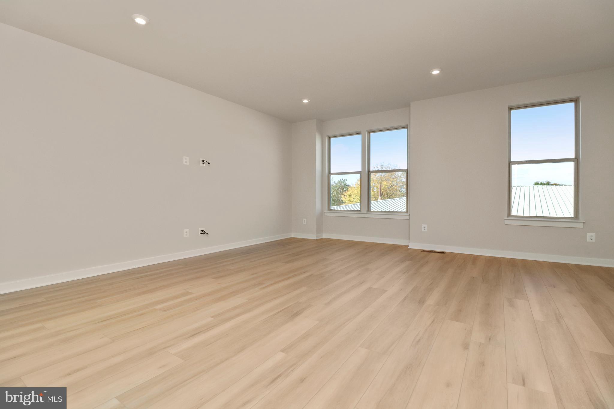 2176 Glacier Road Herndon, VA 20170 - Photo 16 of 42