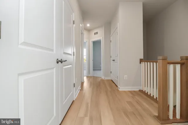 $3,500 | 2176 Glacier Road, Herndon, VA 20170