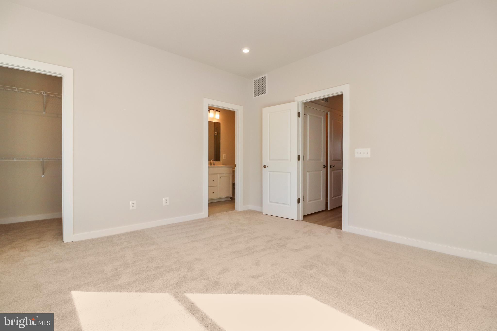 2176 Glacier Road Herndon, VA 20170 - Photo 23 of 42