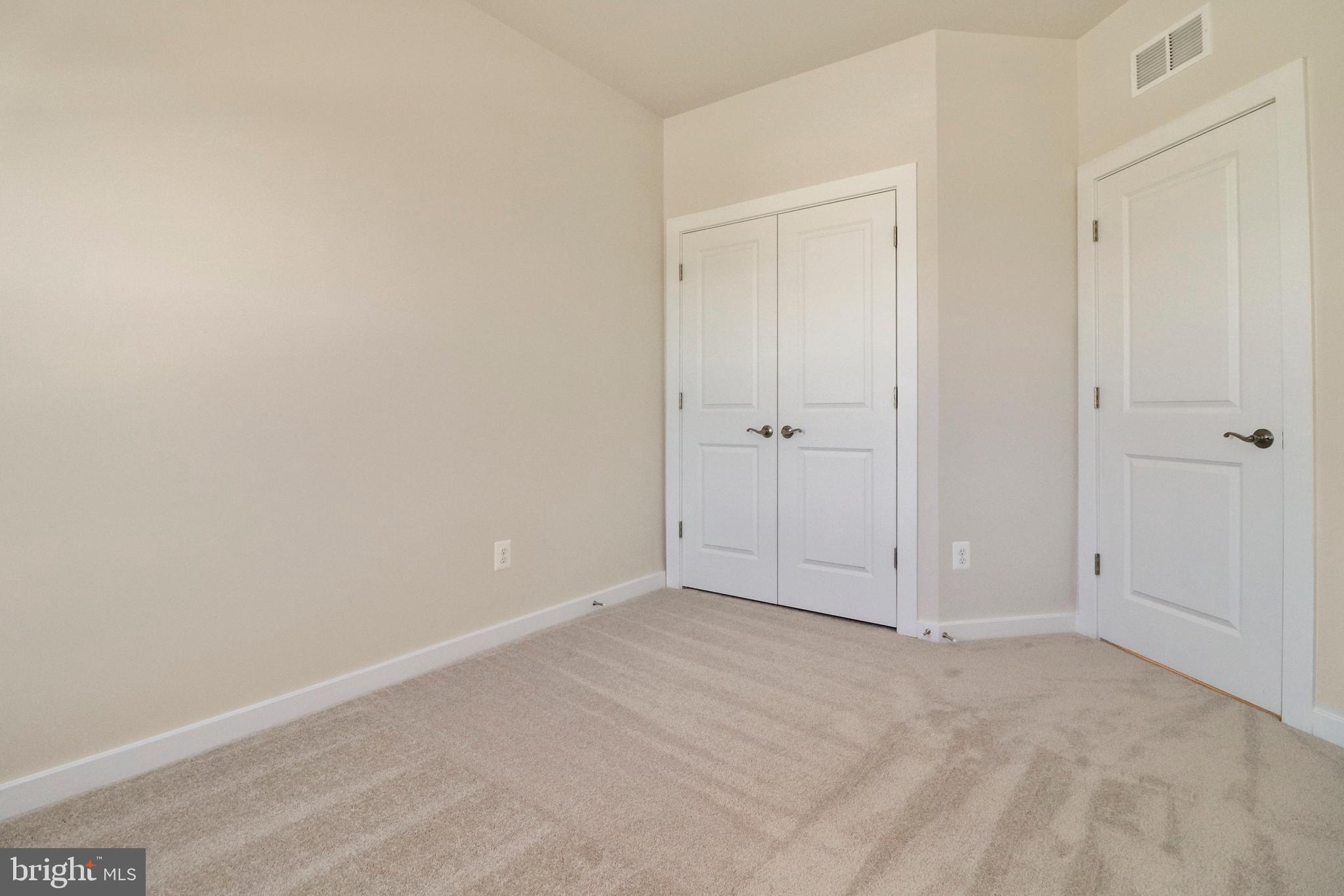 2176 Glacier Road Herndon, VA 20170 - Photo 31 of 42