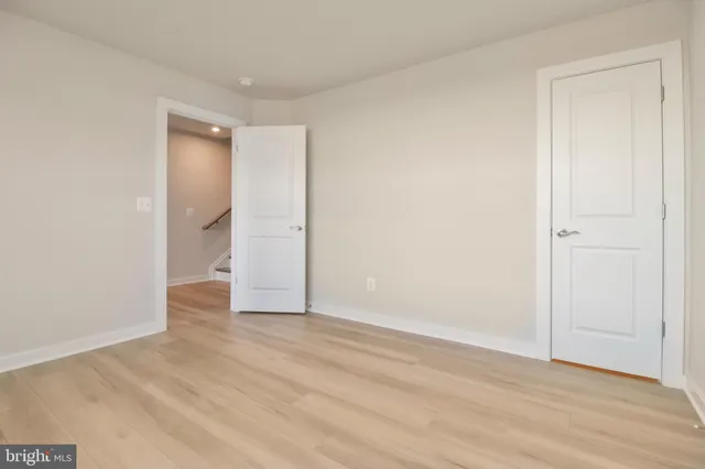 $3,500 | 2176 Glacier Road, Herndon, VA 20170