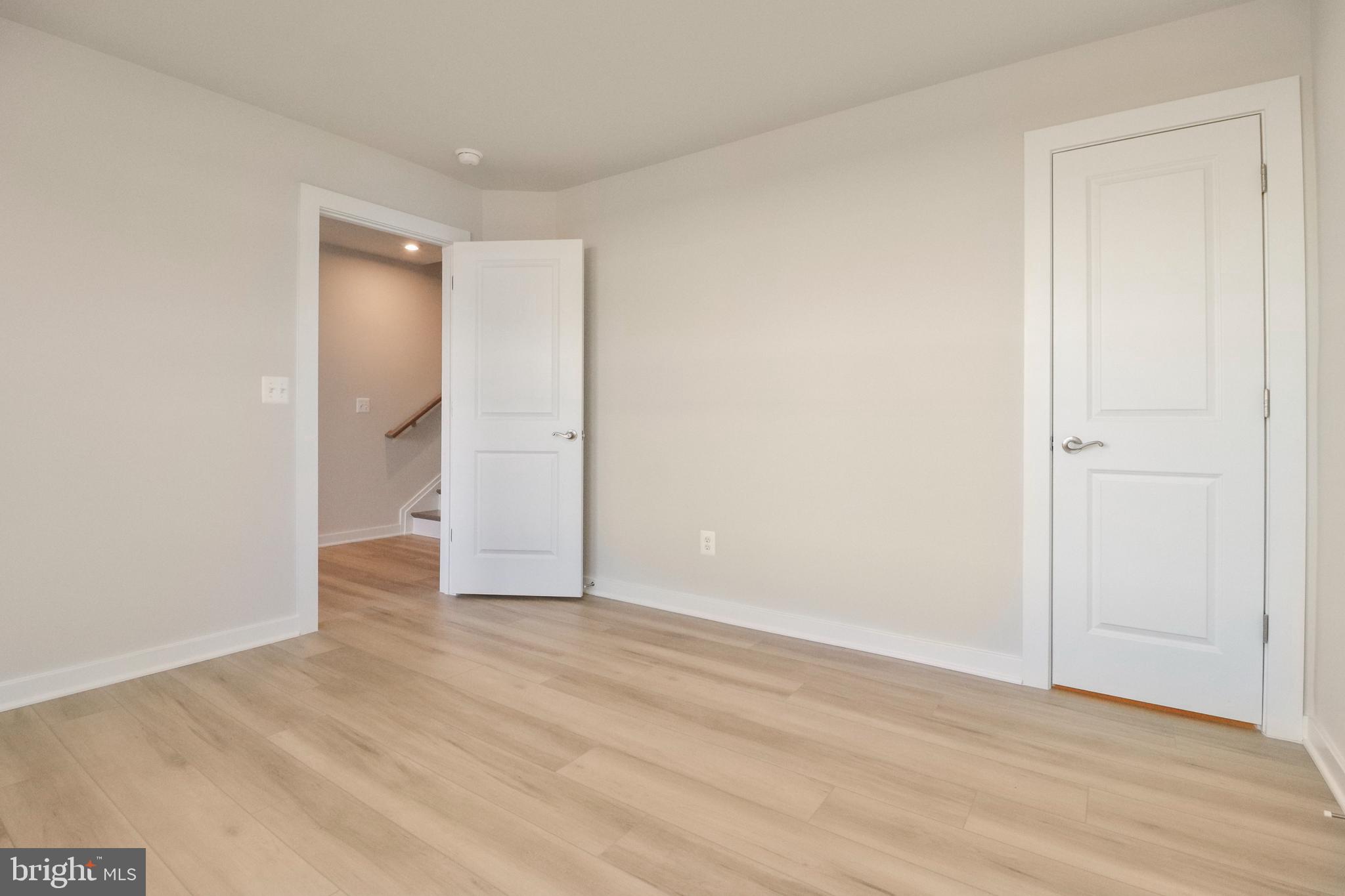 2176 Glacier Road Herndon, VA 20170 - Photo 35 of 42