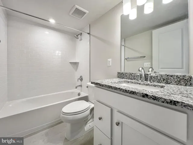 $3,500 | 2176 Glacier Road, Herndon, VA 20170