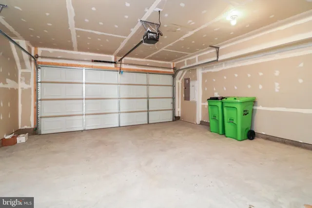 $3,500 | 2176 Glacier Road, Herndon, VA 20170