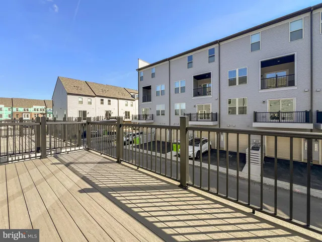 $3,500 | 2176 Glacier Road, Herndon, VA 20170