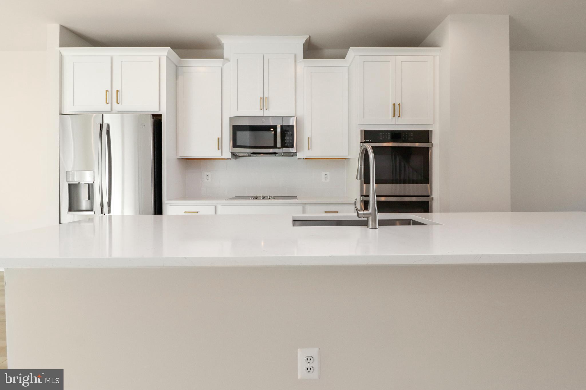 2176 Glacier Road Herndon, VA 20170 - Photo 7 of 42