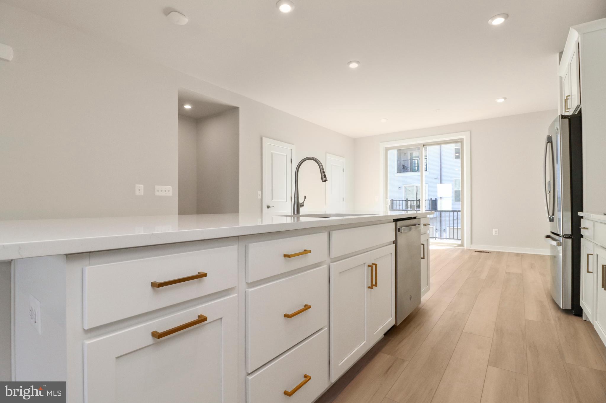 2176 Glacier Road Herndon, VA 20170 - Photo 10 of 42