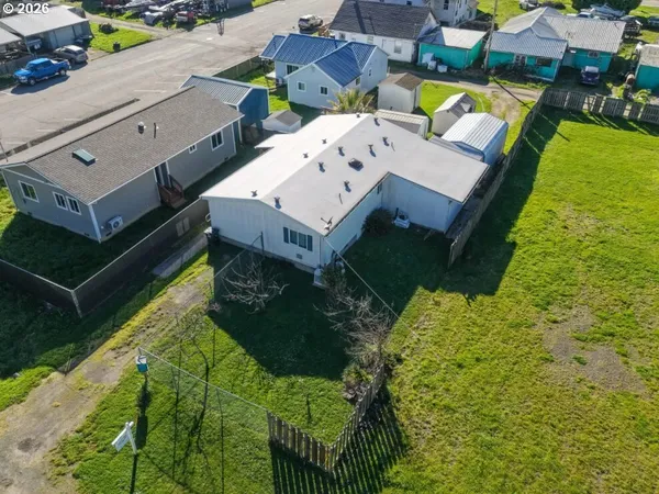 $252,777 | 631 2nd Avenue, Powers, OR 97466
