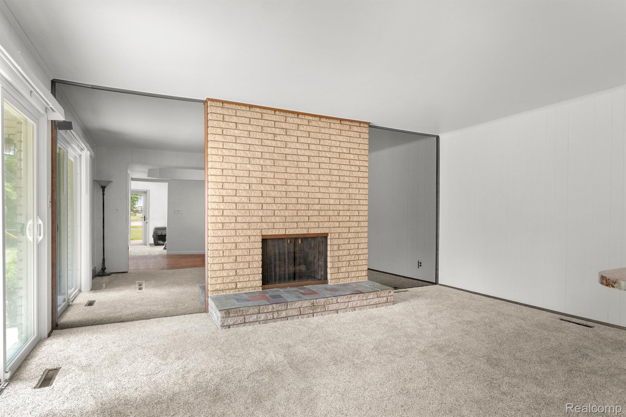 2195 Stratford Drive Troy, MI 48083 - Photo 14 of 36