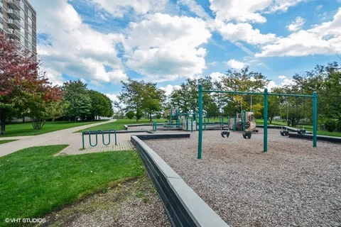 $800,000 | 1515 South Prairie Avenue, Unit 1306, Chicago, IL 60605