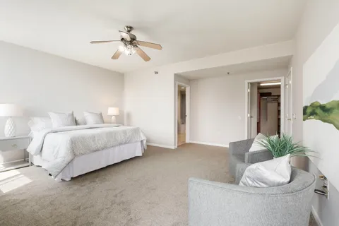 $800,000 | 1515 South Prairie Avenue, Unit 1306, Chicago, IL 60605