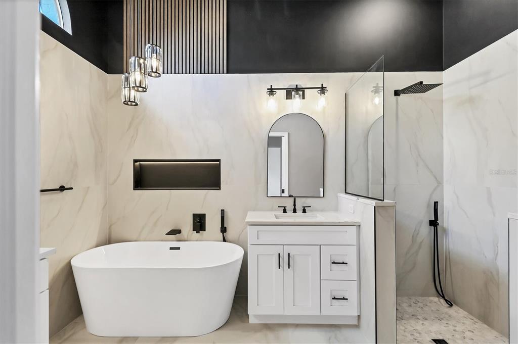 6409 Stone River Road Bradenton, FL 34203 - Photo 20 of 55 a utility room with dryer and washer