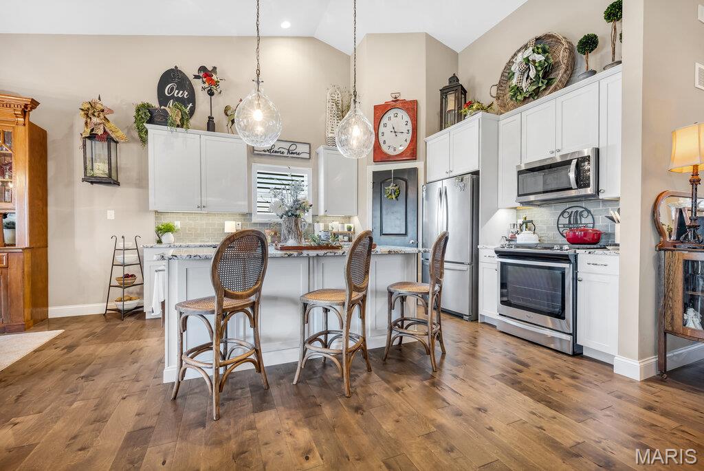 701 Ridgepointe Court Lake St. Louis, MO 63367 - Photo 11 of 47