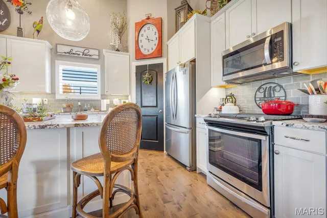 $549,900 | 701 Ridgepointe Court, Lake St. Louis, MO 63367