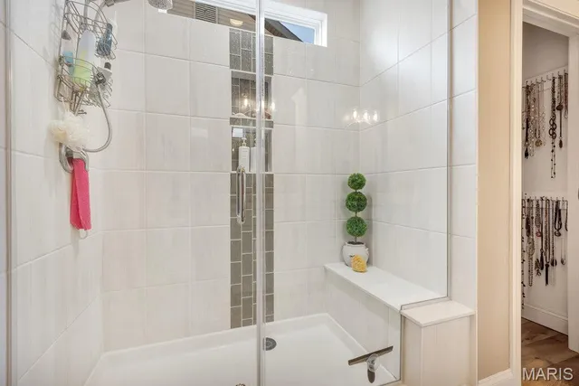 $549,900 | 701 Ridgepointe Court, Lake St. Louis, MO 63367