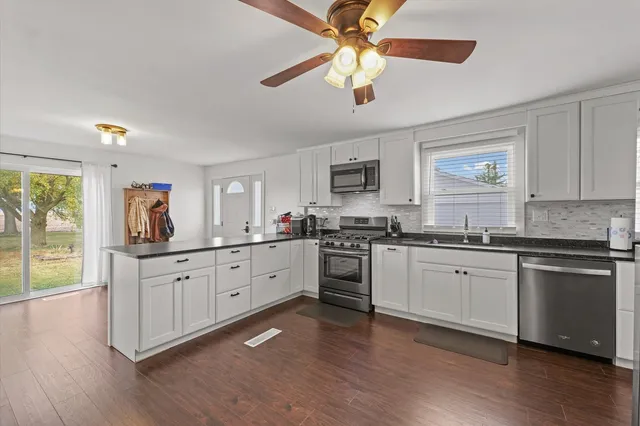 $189,900 | 108 Pauline Street, Royal, IL 61871