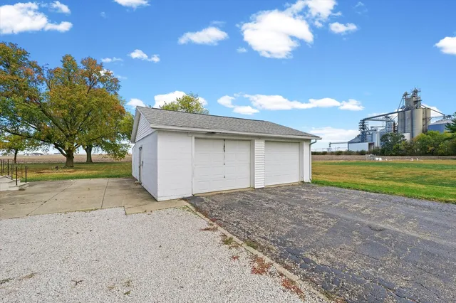 $189,900 | 108 Pauline Street, Royal, IL 61871