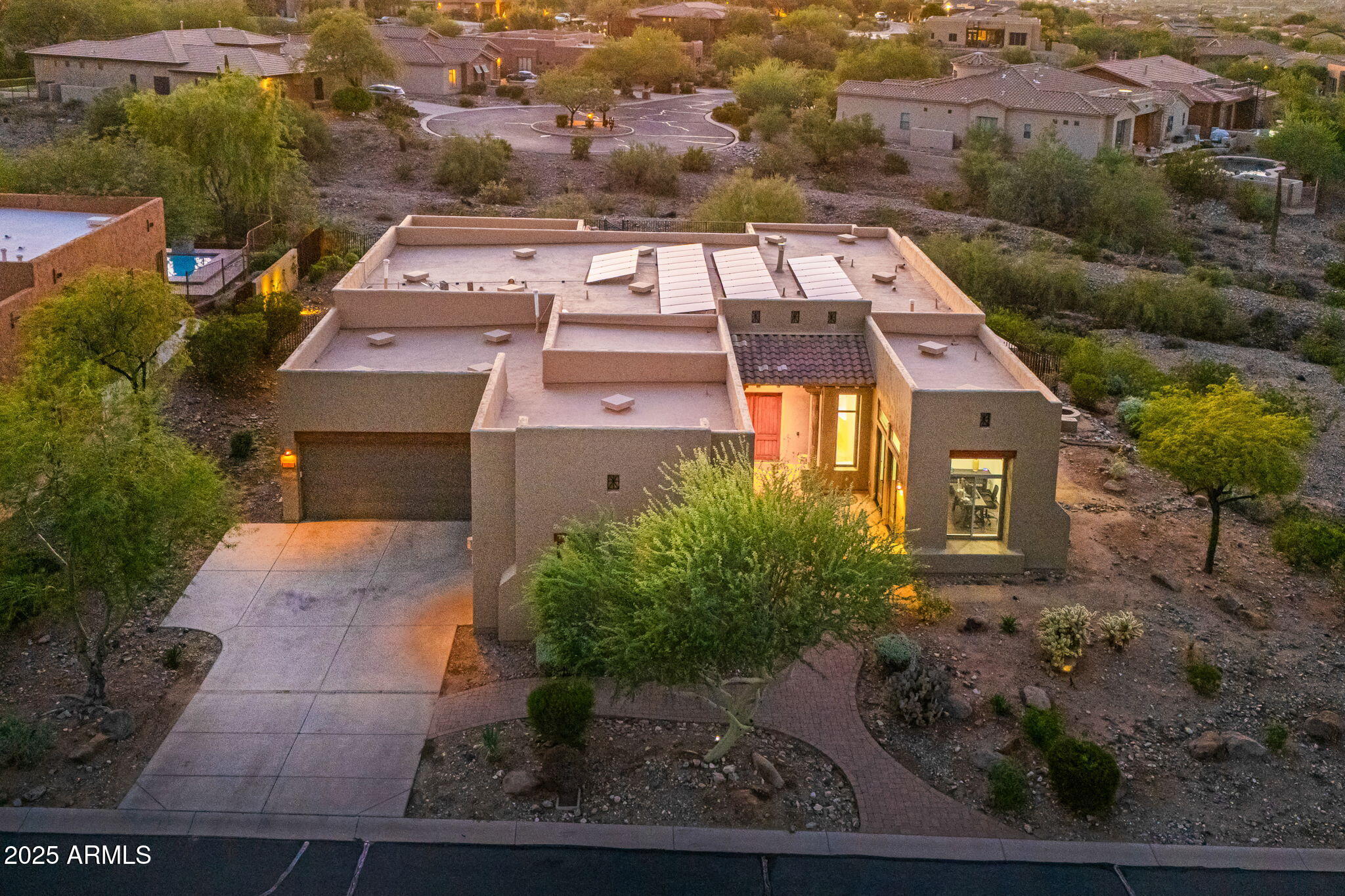 10302 South 16th Avenue Phoenix, AZ 85041 - Photo 4 of 74 5-web-or-mls-10302 S 16th Ave - MLS Imag