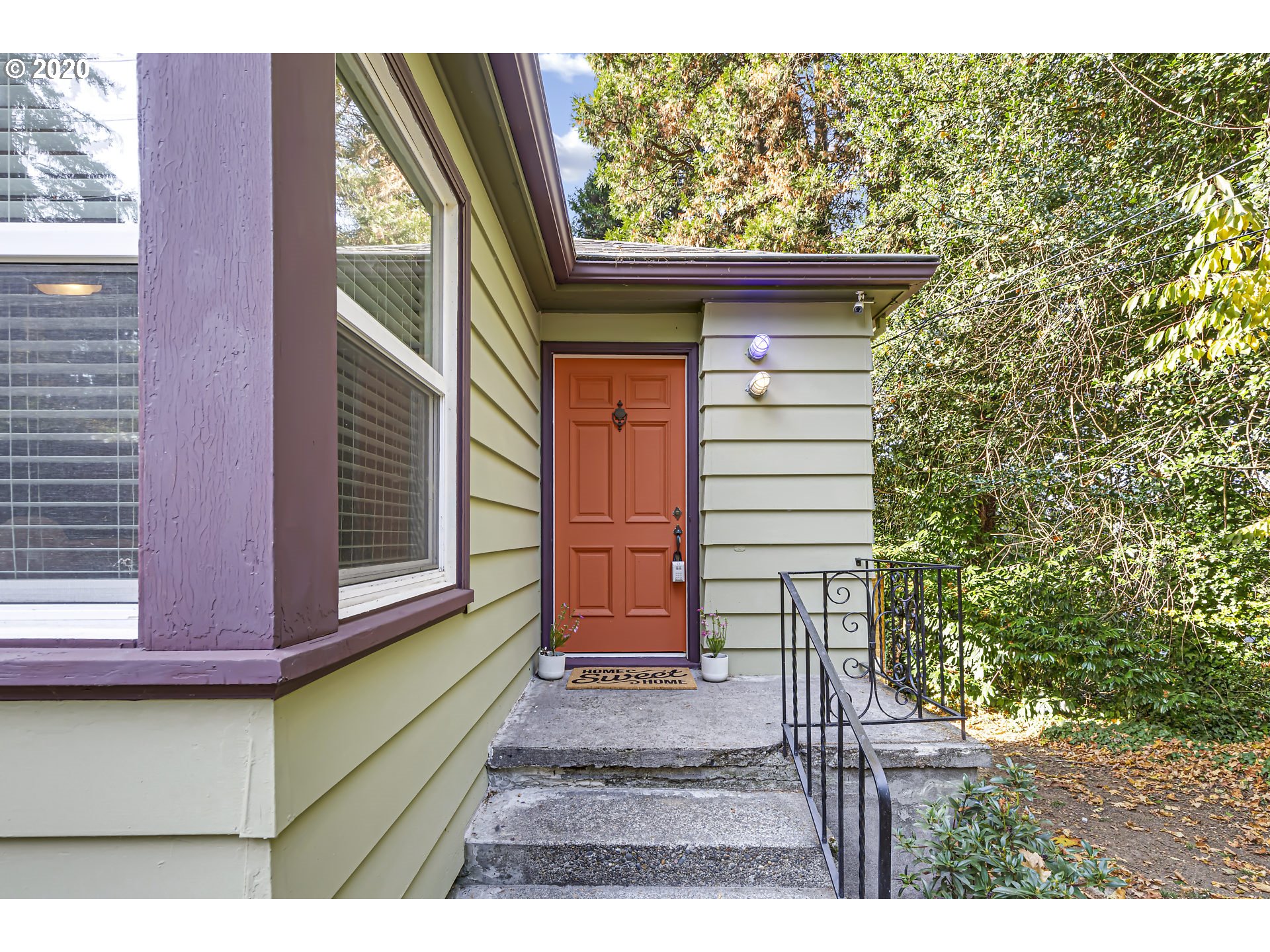 12029 Southwest Lesser Road Portland, OR 97219 - Photo 1 of 25 Gallery Image 1