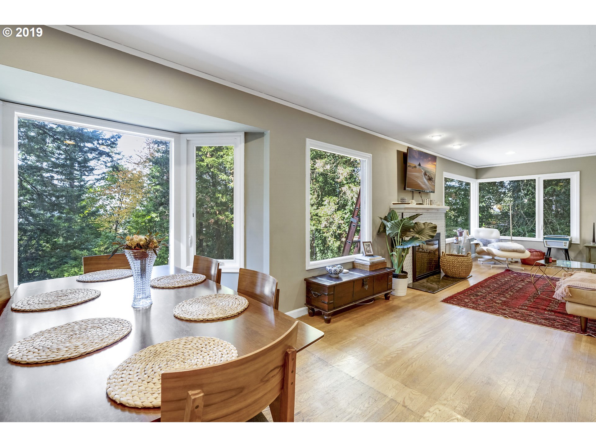 12029 Southwest Lesser Road Portland, OR 97219 - Photo 2 of 25 Gallery Image 2
