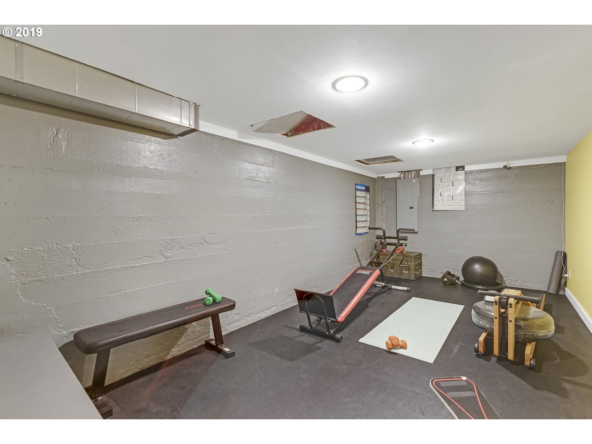 12029 Southwest Lesser Road Portland, OR 97219 - Photo 12 of 25 Gallery Image 12