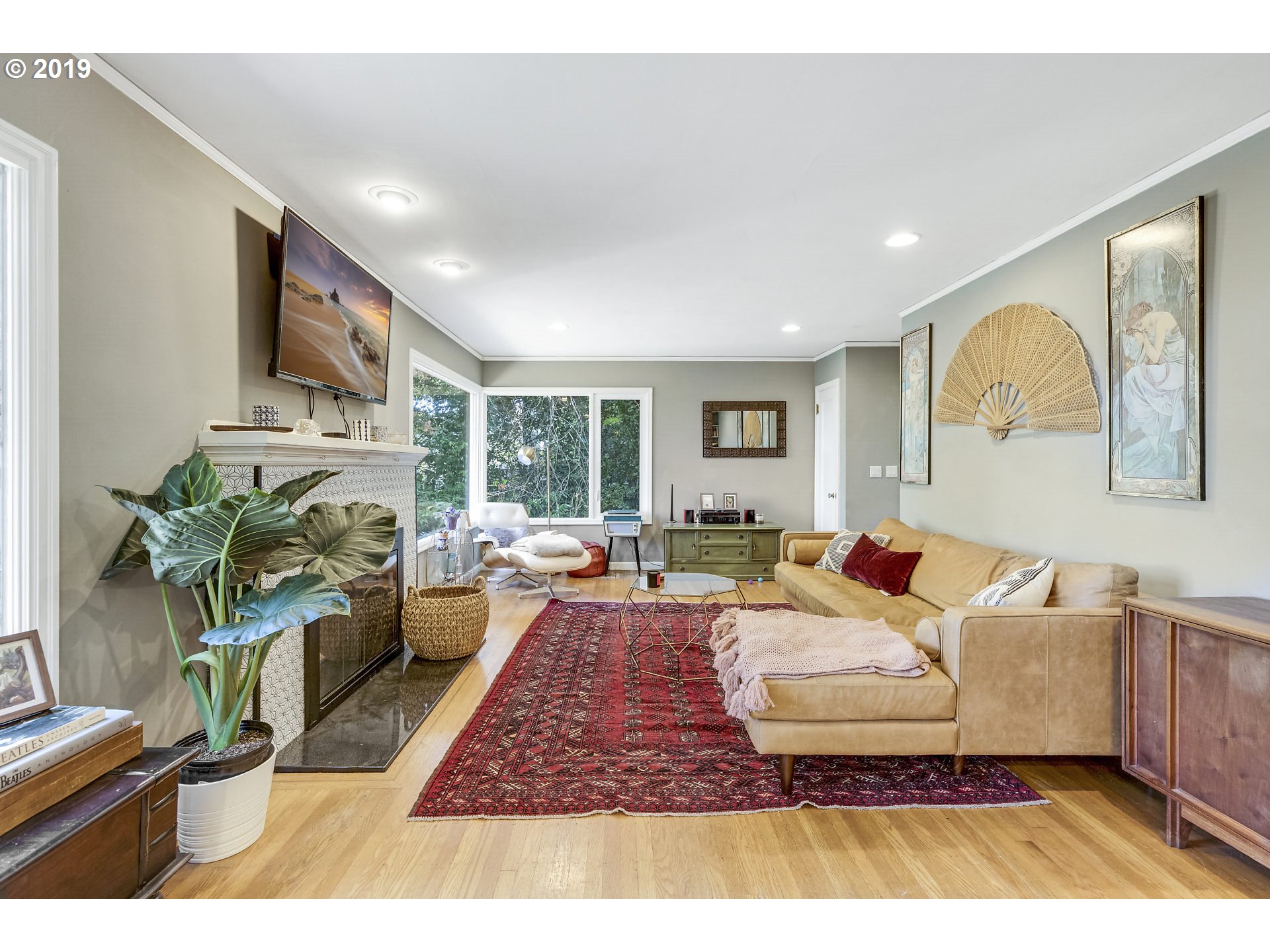 12029 Southwest Lesser Road Portland, OR 97219 - Photo 5 of 25 Gallery Image 5