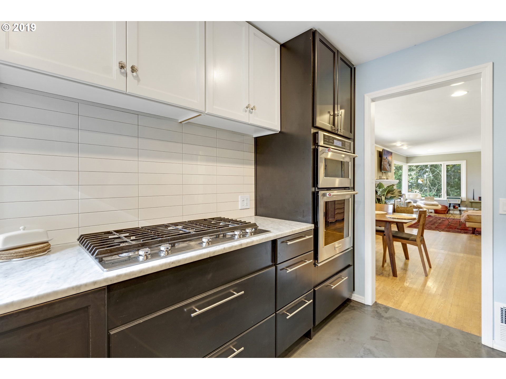 12029 Southwest Lesser Road Portland, OR 97219 - Photo 7 of 25 Gallery Image 7