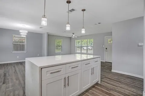 $290,000 | 1708 Woodcrest Drive, Granite Shoals, TX 78654