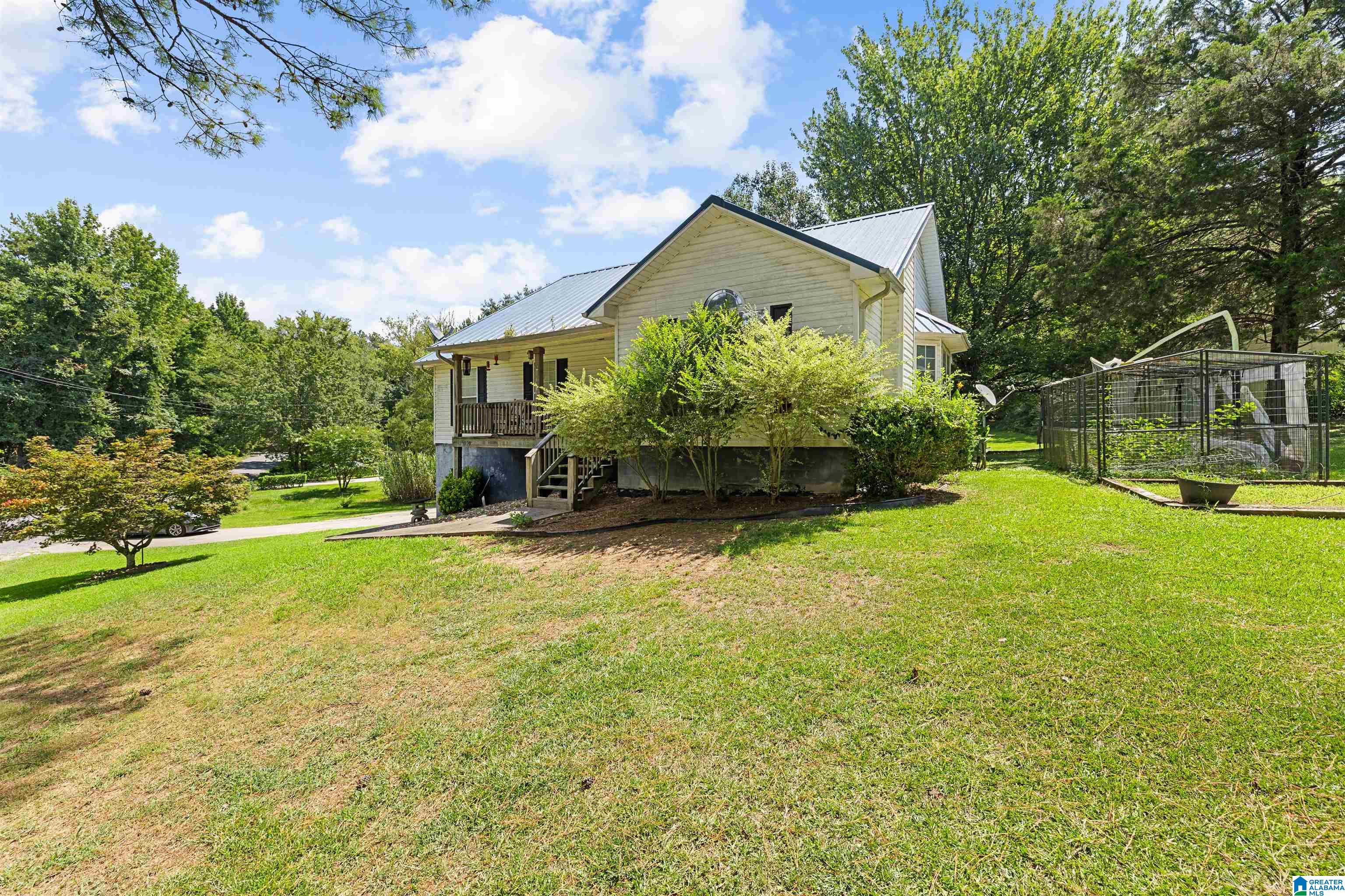 390 Oakhalla Road Hayden, AL 35079 - Photo 3 of 24