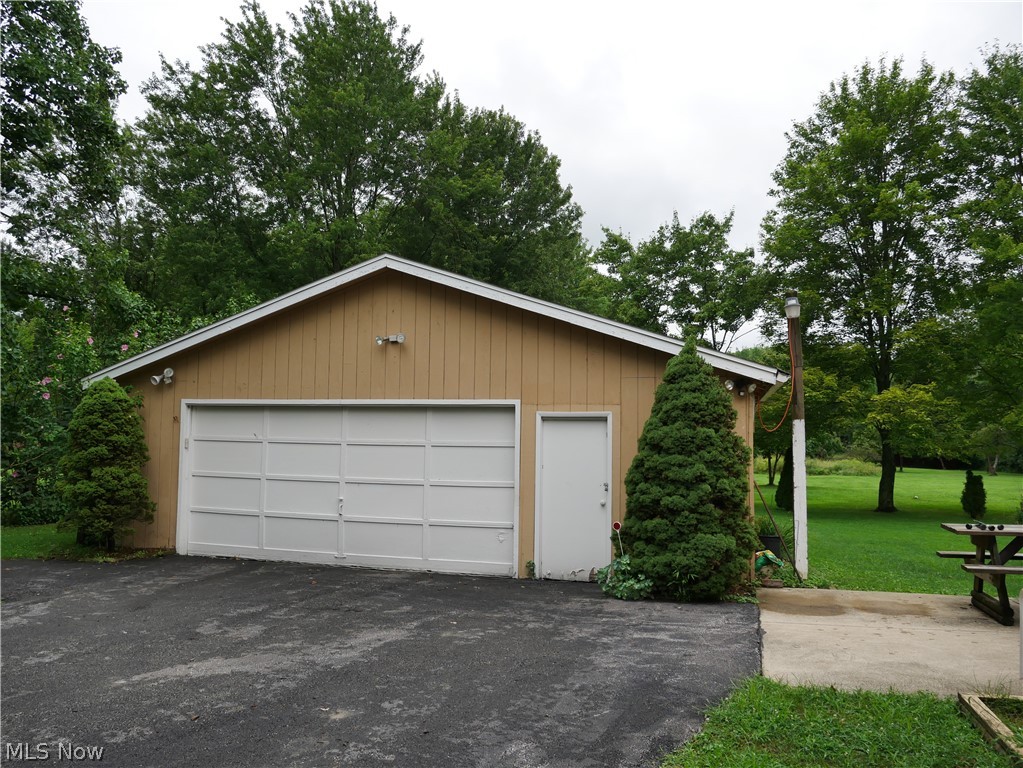 13338 North Boone Road Columbia Station, OH 44028 - Photo 14 of 33