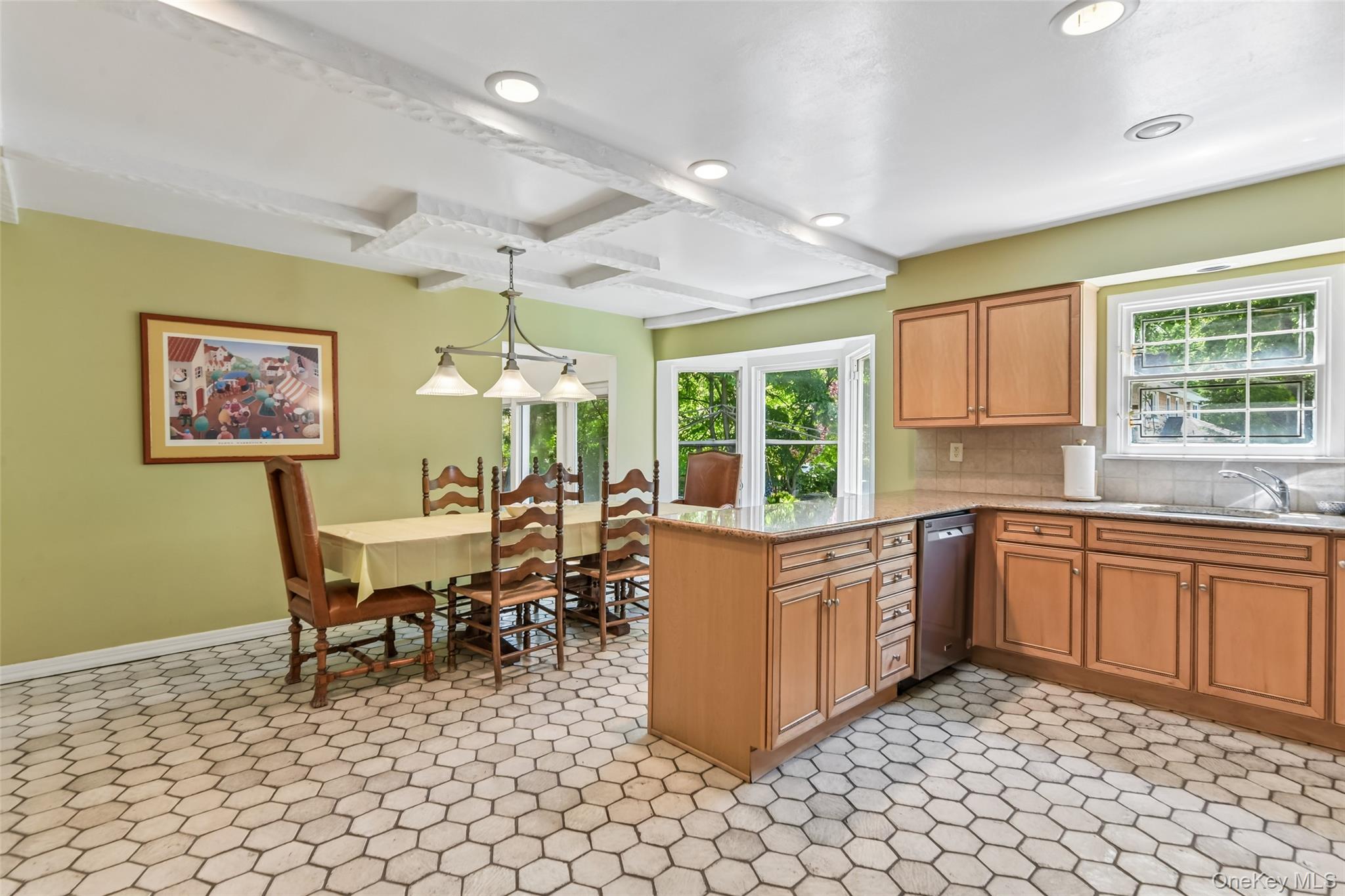 62 Larch Hill Road Lawrence, NY 11559 - Photo 13 of 47