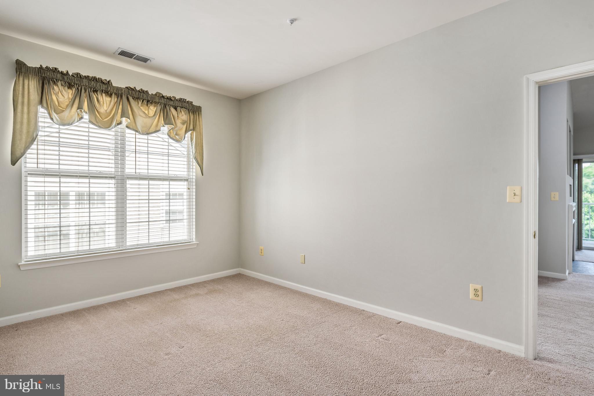20903 Cedarpost Square, Unit 301 Ashburn, VA 20147 - Photo 16 of 30 Bedroom (Master)